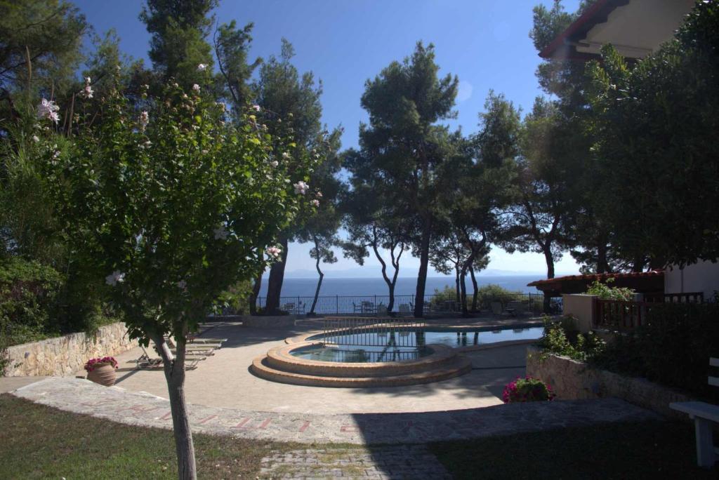 Piscina di Evripidis Hotel o nelle vicinanze