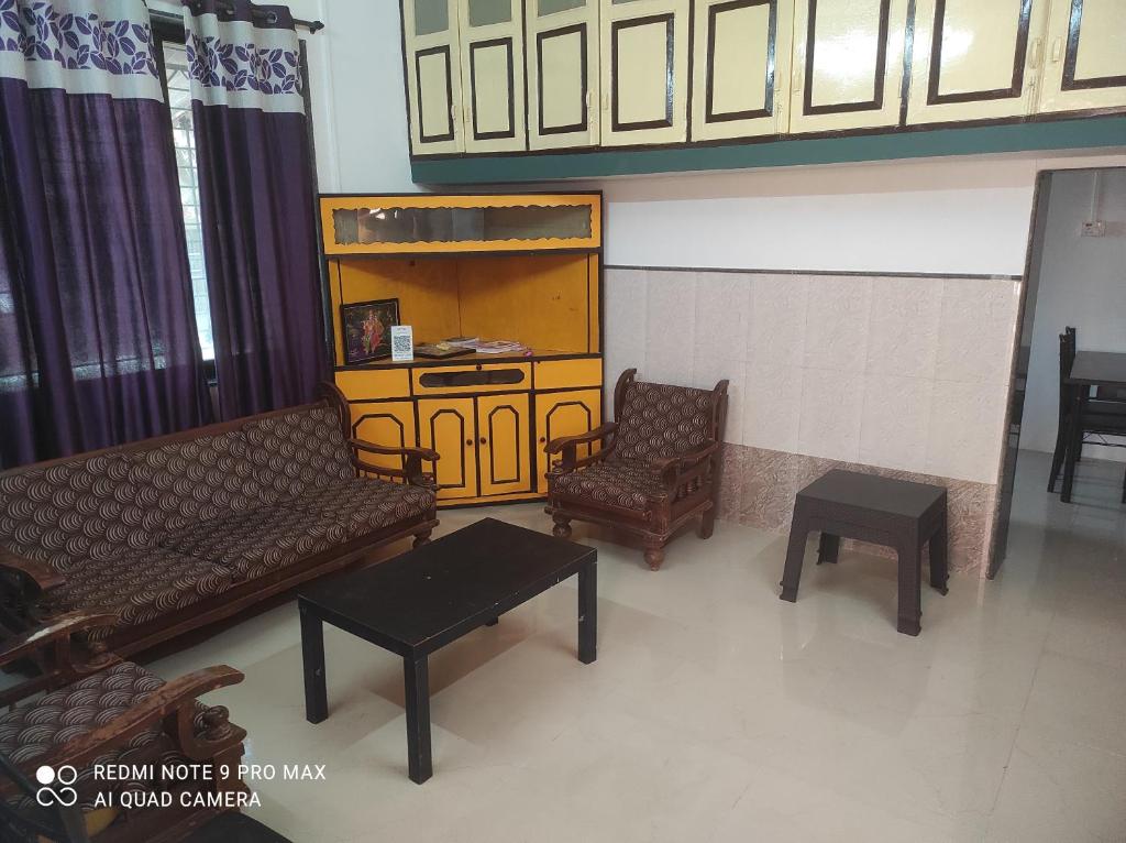 Kuchyň nebo kuchyňský kout v ubytování Swanand Home Stay