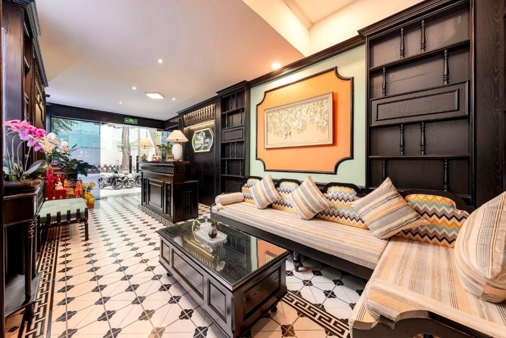 Posezení v ubytování Hanoi Elpis Hotel & Spa