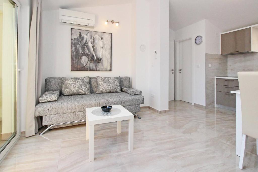 Kuchyň nebo kuchyňský kout v ubytování Sunshine Residence Baska