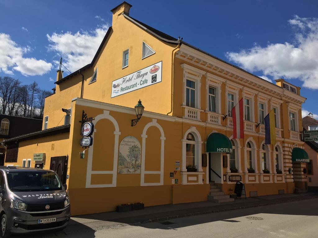 Budova, kde se hotel nachází