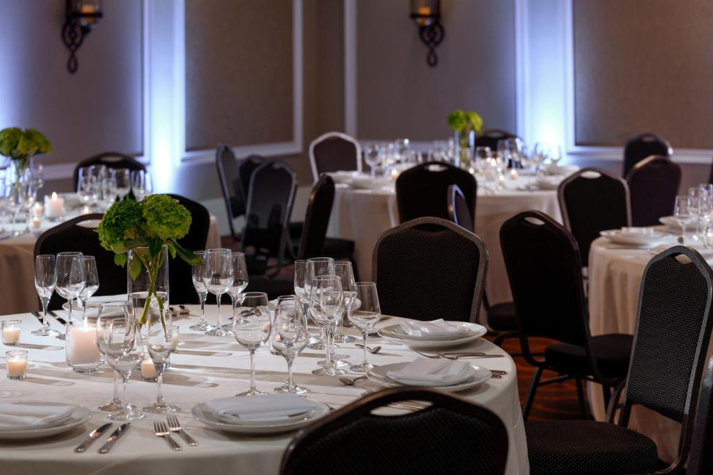 Um restaurante ou outro lugar para comer em The Hotel Zamora