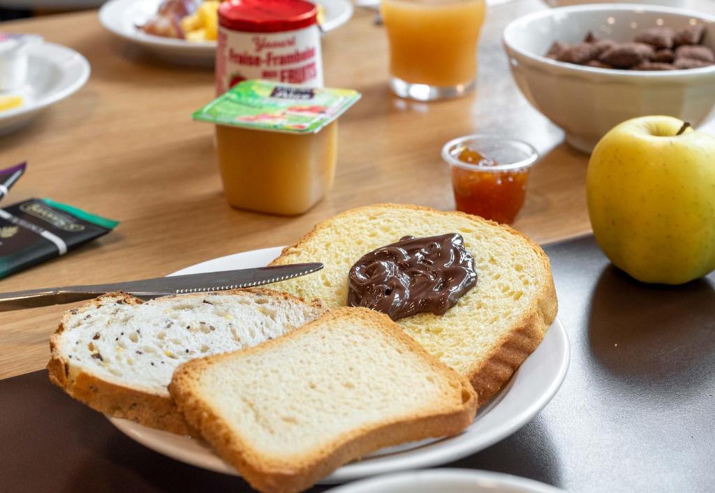 B&B HOTEL Toulouse Basso Cambo - Resim 18