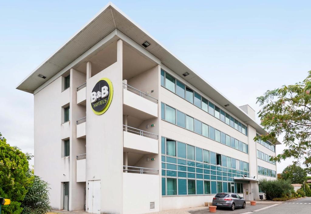 B&B HOTEL Toulouse Basso Cambo - Resim 16