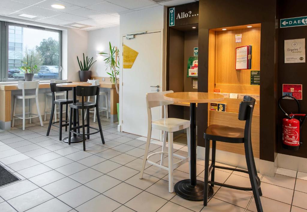 B&B HOTEL Toulouse Basso Cambo - Resim 21