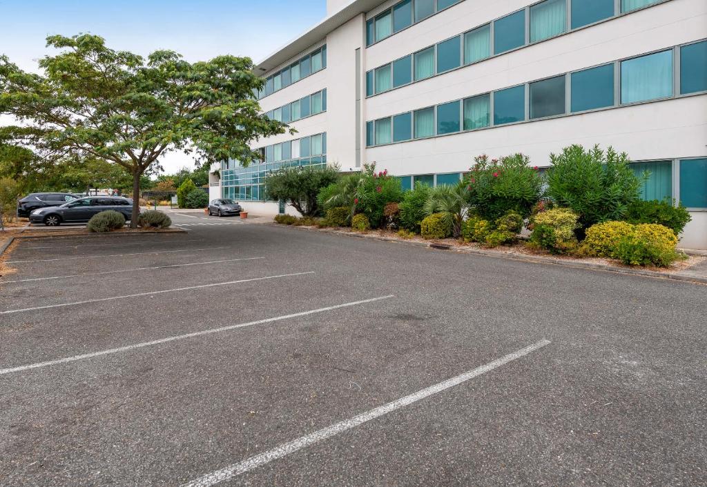 B&B HOTEL Toulouse Basso Cambo - Resim 26