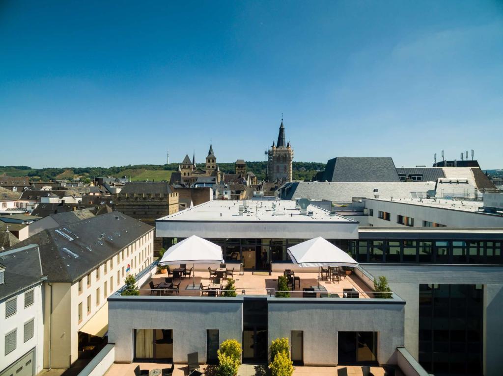 Nespecifikovaný výhled na destinaci Trevír nebo výhled na město při pohledu z hotelu