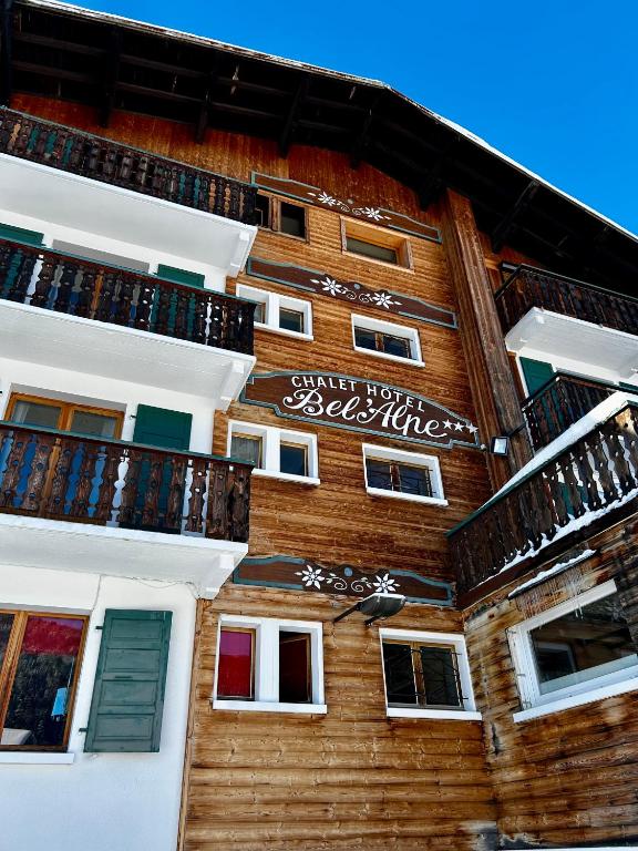 Budova, kde se hotel nachází