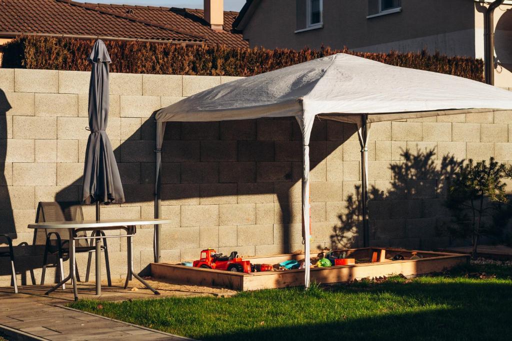 Zahrada ubytování SergJuli Villa