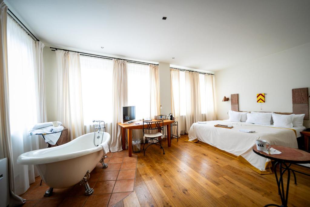 Hotel Drei Raben - Resim 9