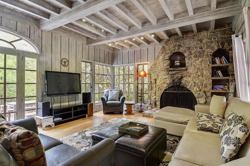 Μια τηλεόραση ή/και κέντρο ψυχαγωγίας στο Villa Tranquila