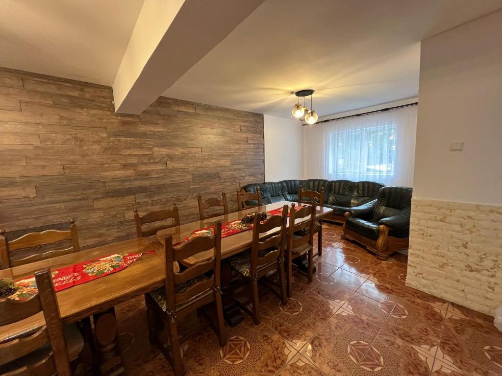 Gallery image of Casa Valea Gilortului in Ranca