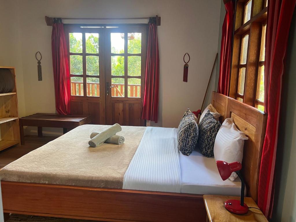 David Crater Homestay - Deluxe Double Room с балконом