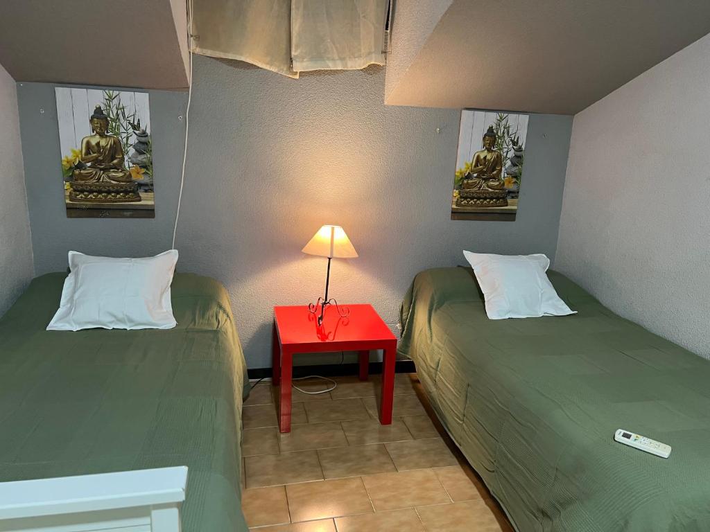 A bed or beds in a room at Aparment Puerta de sol