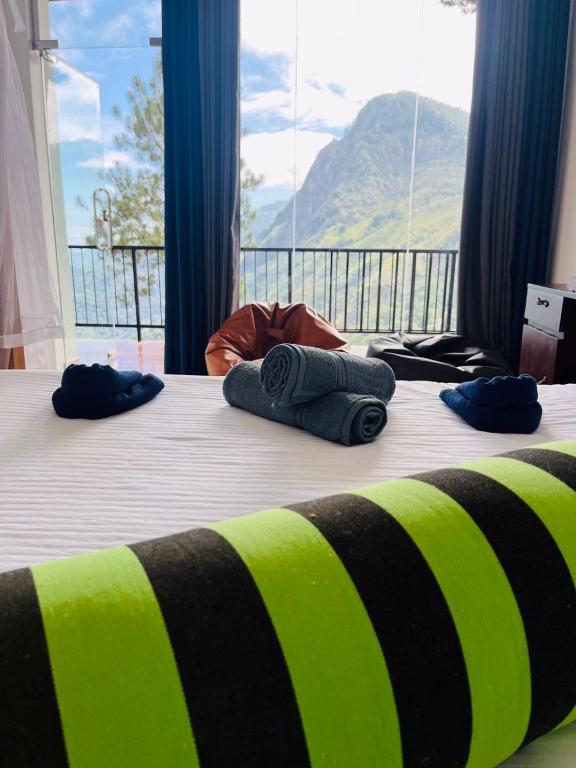 Nespecifikovaný výhled na hory nebo výhled na hory při pohledu z hotelu