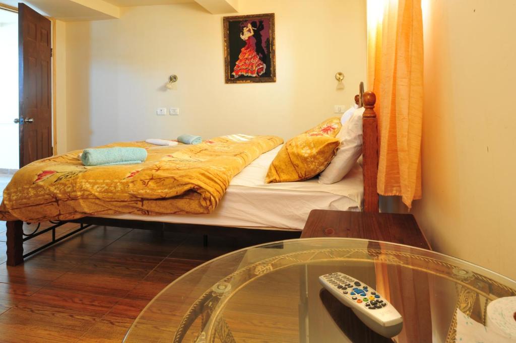 Postel nebo postele na pokoji v ubytování Akko Gate Hostel