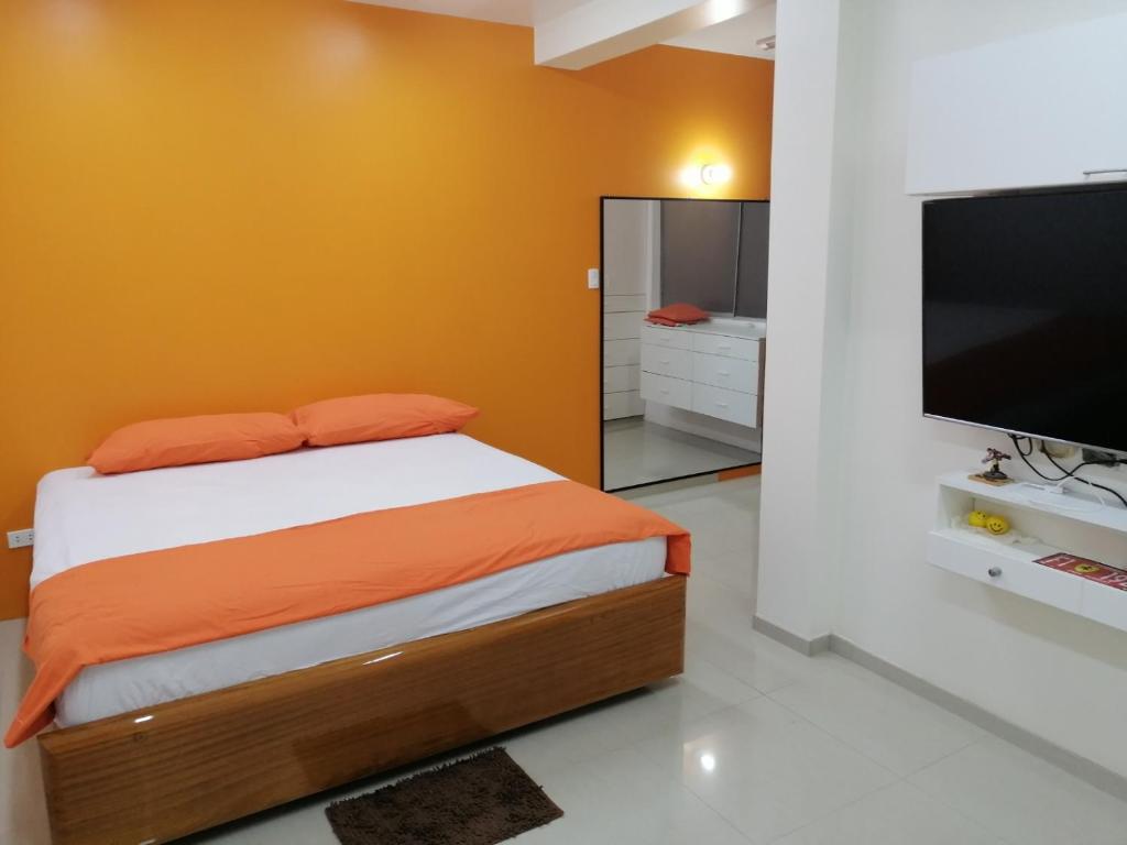 Μια τηλεόραση ή/και κέντρο ψυχαγωγίας στο loft luxury in pucallpa 2hab 2bath