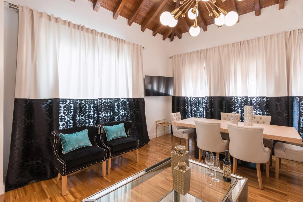 BiBo Suites Oro del Darro - Resim 35