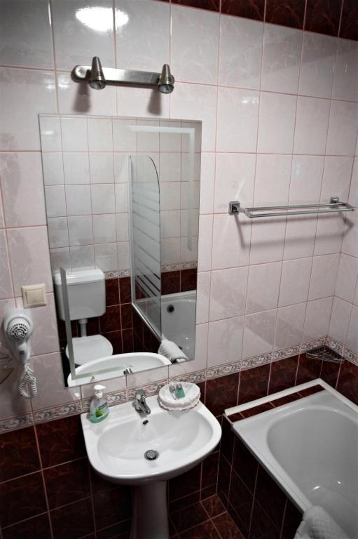 Koupelna v ubytování Hotel Lukács Superior