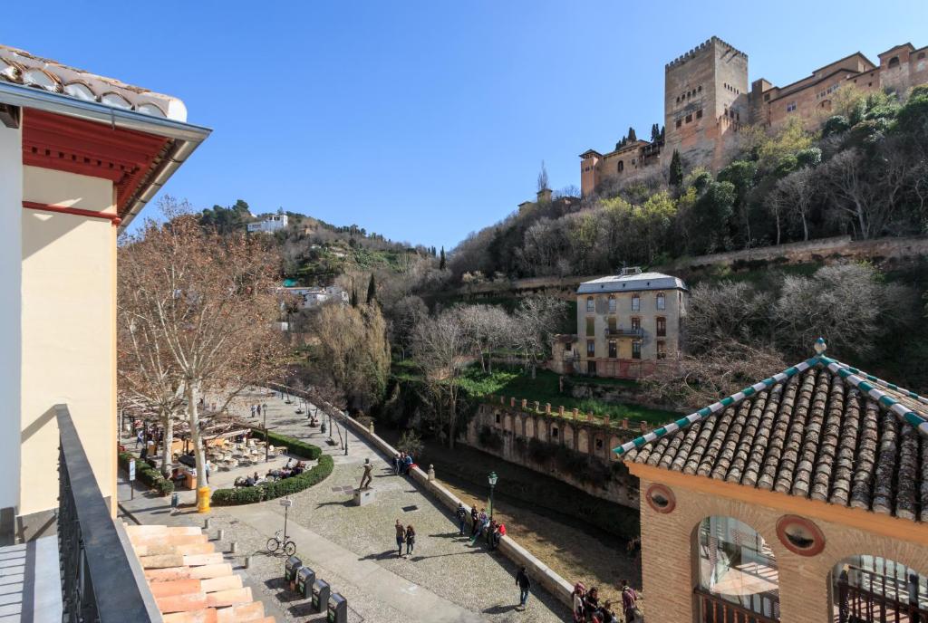 BiBo Suites Oro del Darro - Resim 21