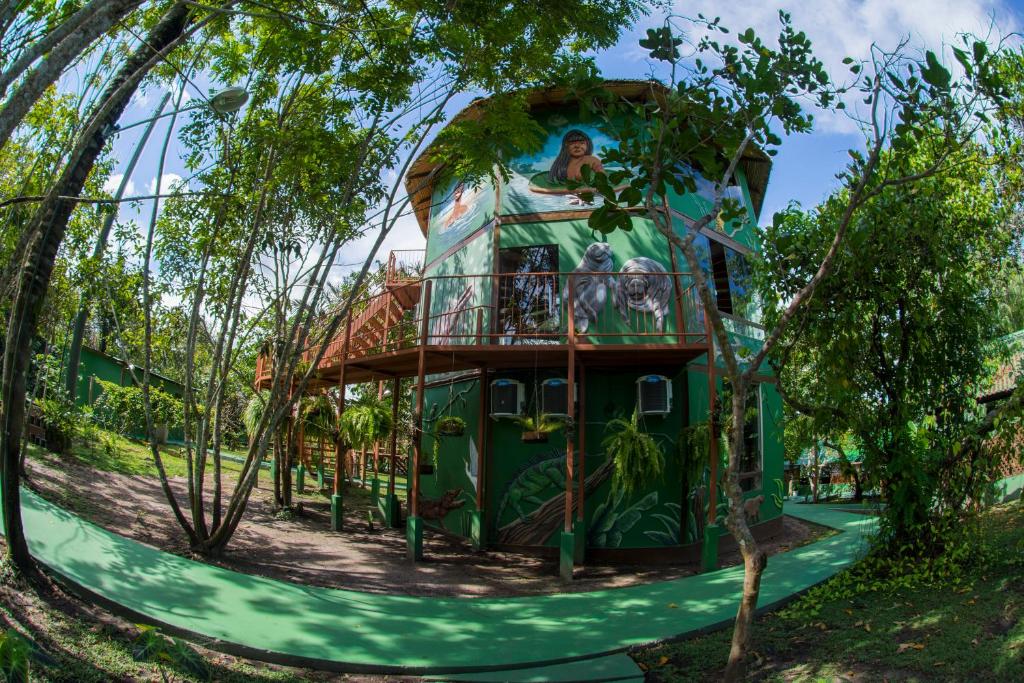Aed väljaspool majutusasutust Evolução Ecolodge