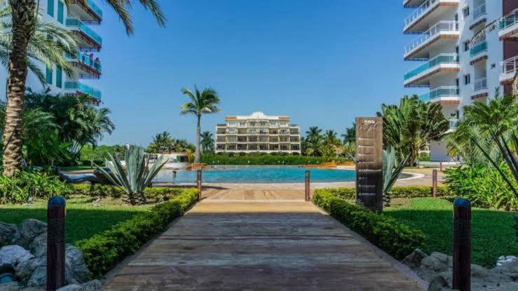 Gallery image of Marina lux condo in Mazatlán