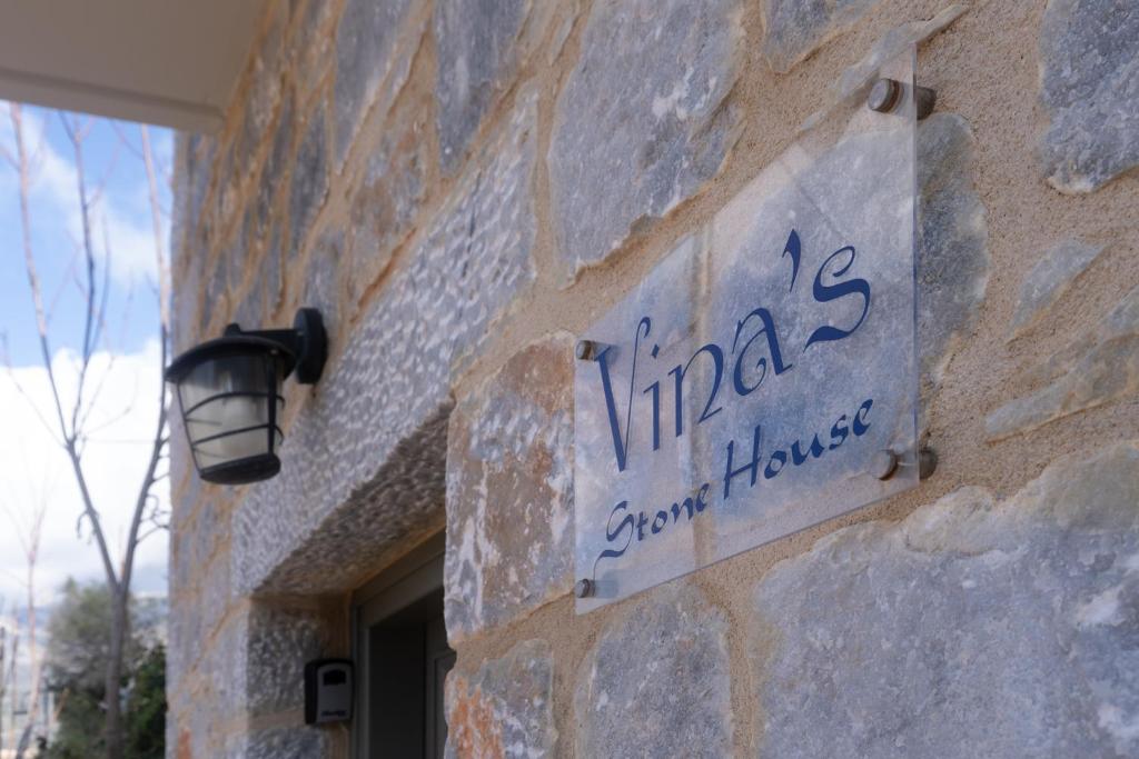 Fotografia z galérie ubytovania Vina's Stone House v destinácii Limeni