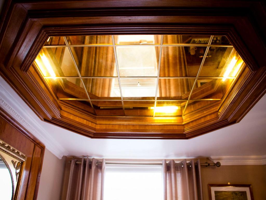 Cricklewood Lodge Hotel - Resim 34