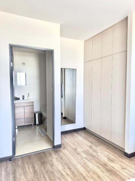 Un baño de Depa new 3 minutes from the new consulate - KYO HEXUS