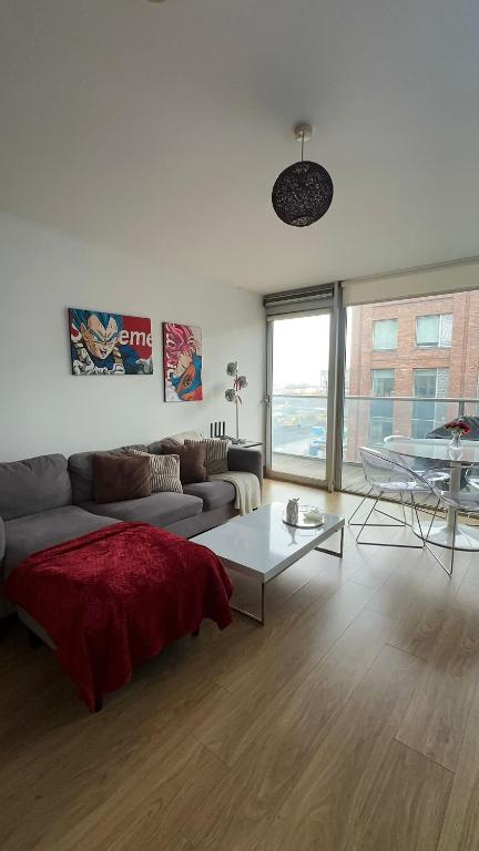Posezení v ubytování Liffey Three Arena Room