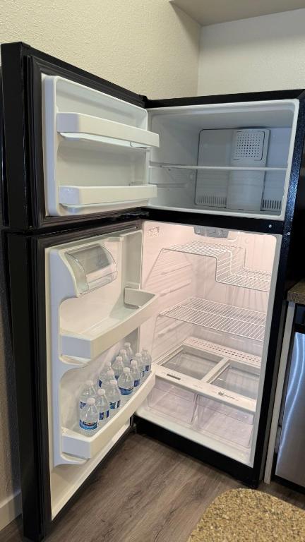 Kuchyň nebo kuchyňský kout v ubytování A luxury studio apartment,