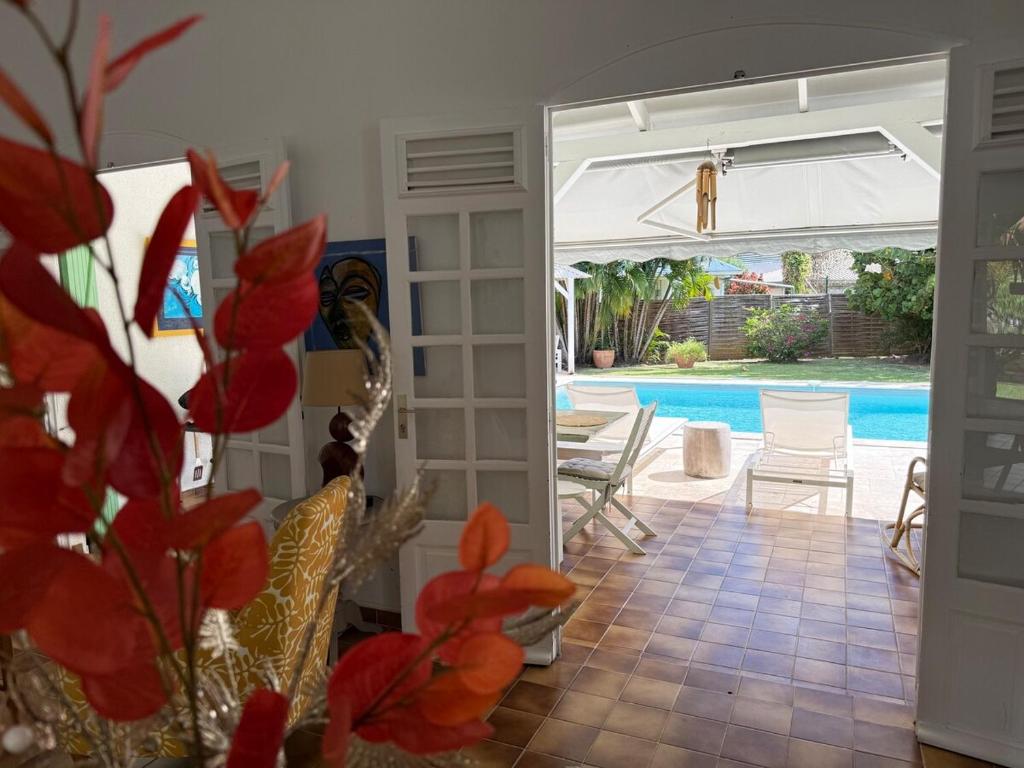 Bazén v ubytování Villa Joss - Piscine & Plage 1 min à pied nebo v jeho okolí