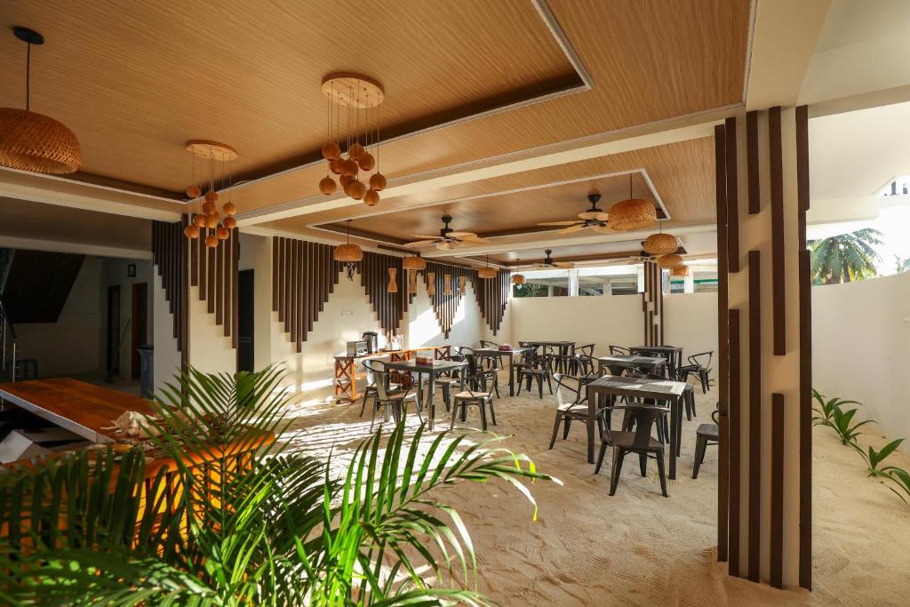 Restaurace v ubytování Island Vista Thoddoo