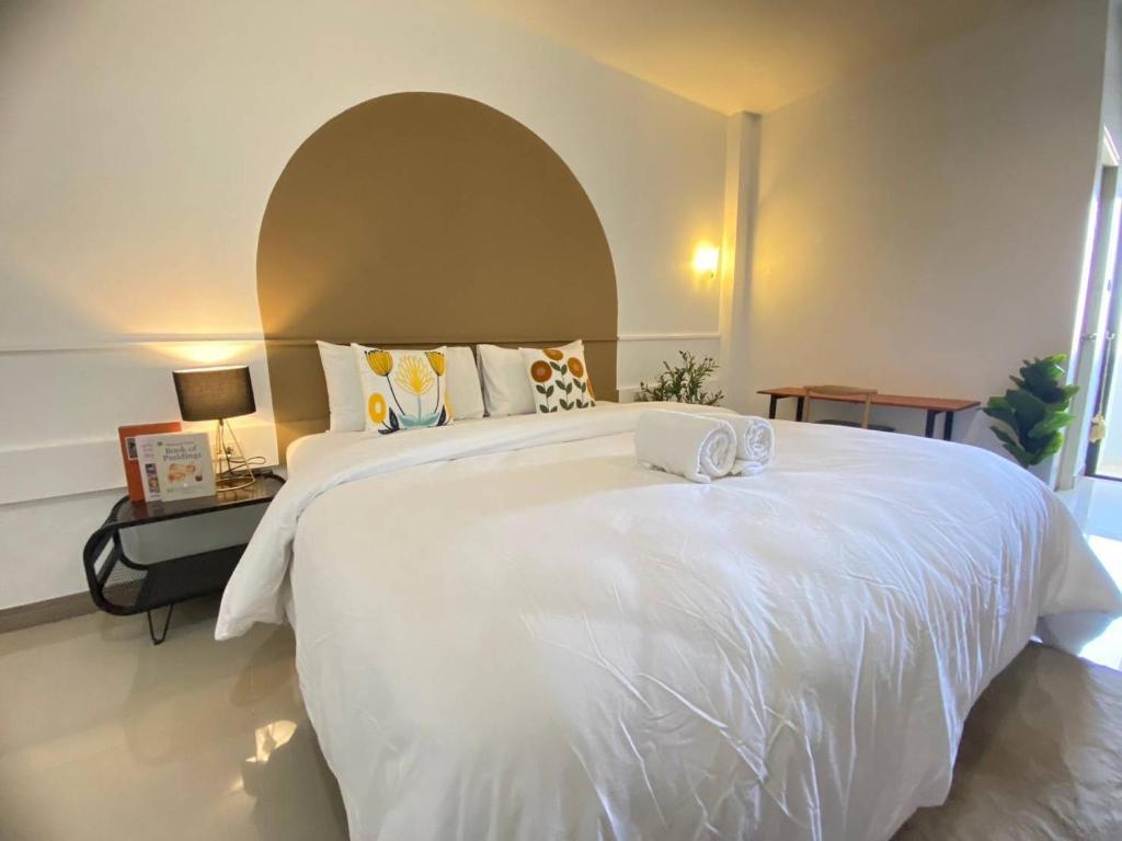 The S Design Hotel - Deluxe Room (2 Adults + 1 Child)