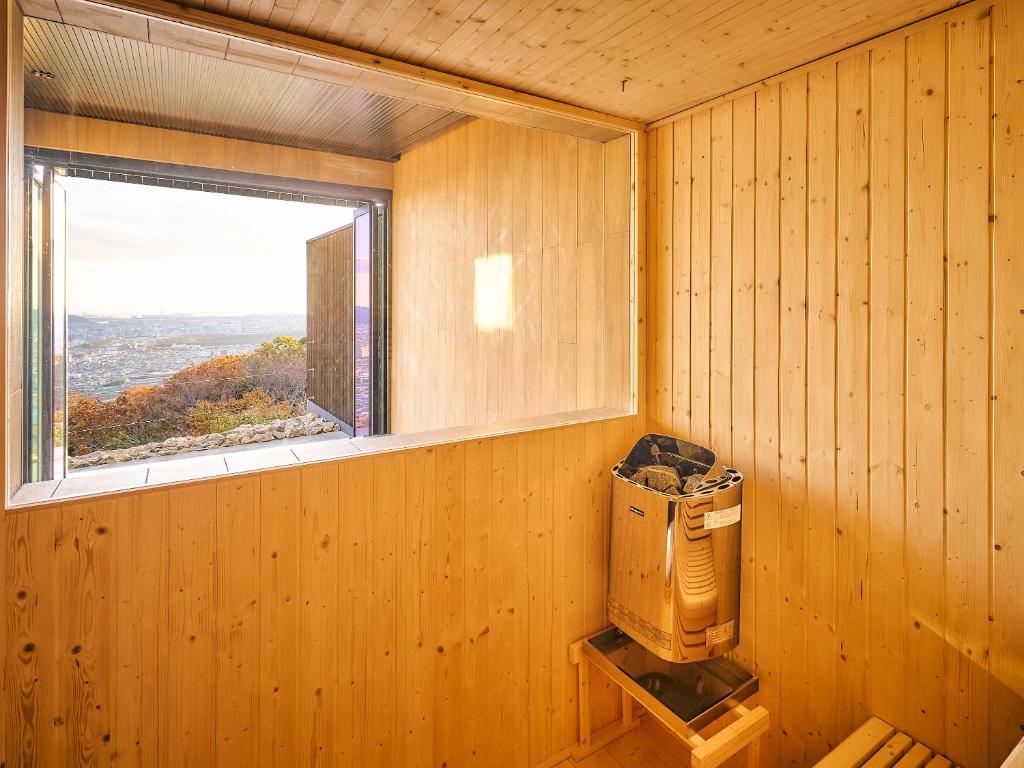 Nespecifikovaný výhled na hory nebo výhled na hory při pohledu z hotelu