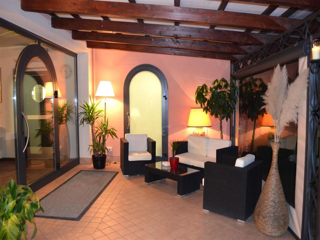 Posezení v ubytování Queen Hotel