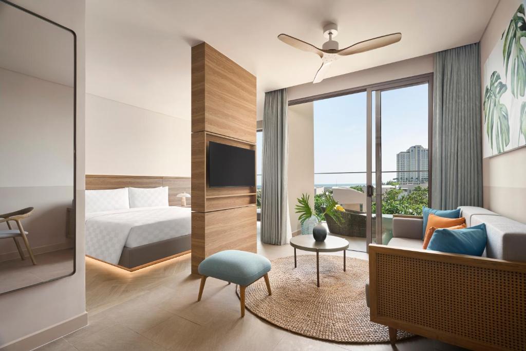 One bedroom Apartment with Balcony Garden View
