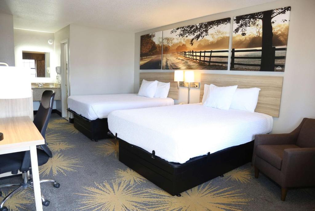 Days Inn by Wyndham Monroe, Louisiana - Habitación Con 2 Camas Grandes - Fumadores