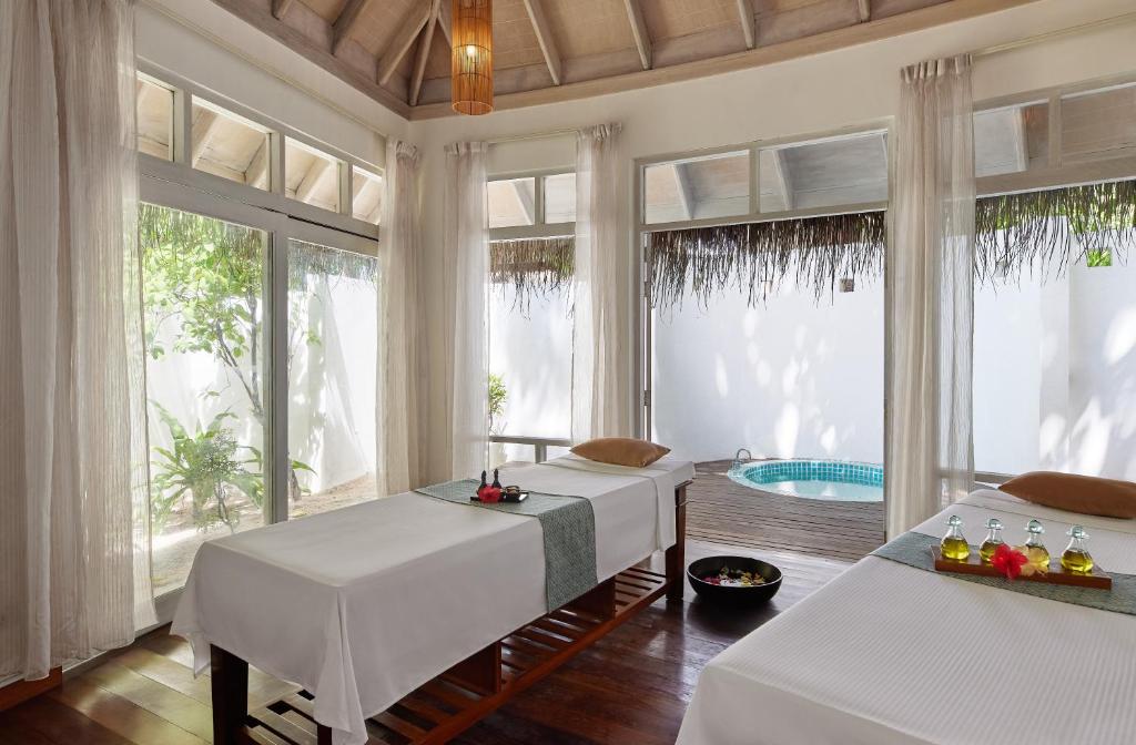 NH Maldives Kuda Rah Resort - View 37