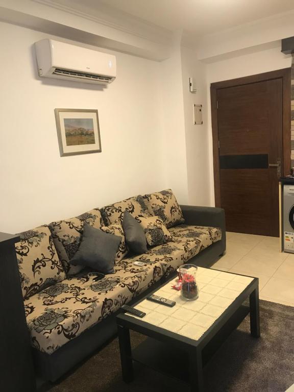 Khu vực ghế ngồi tại Abdoun studio