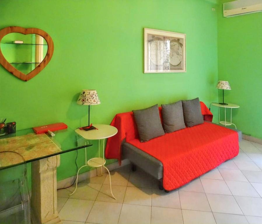 Posedenie v ubytovaní Charming Apartment near the Colosseum in Roma - 55 sqm - Balcony
