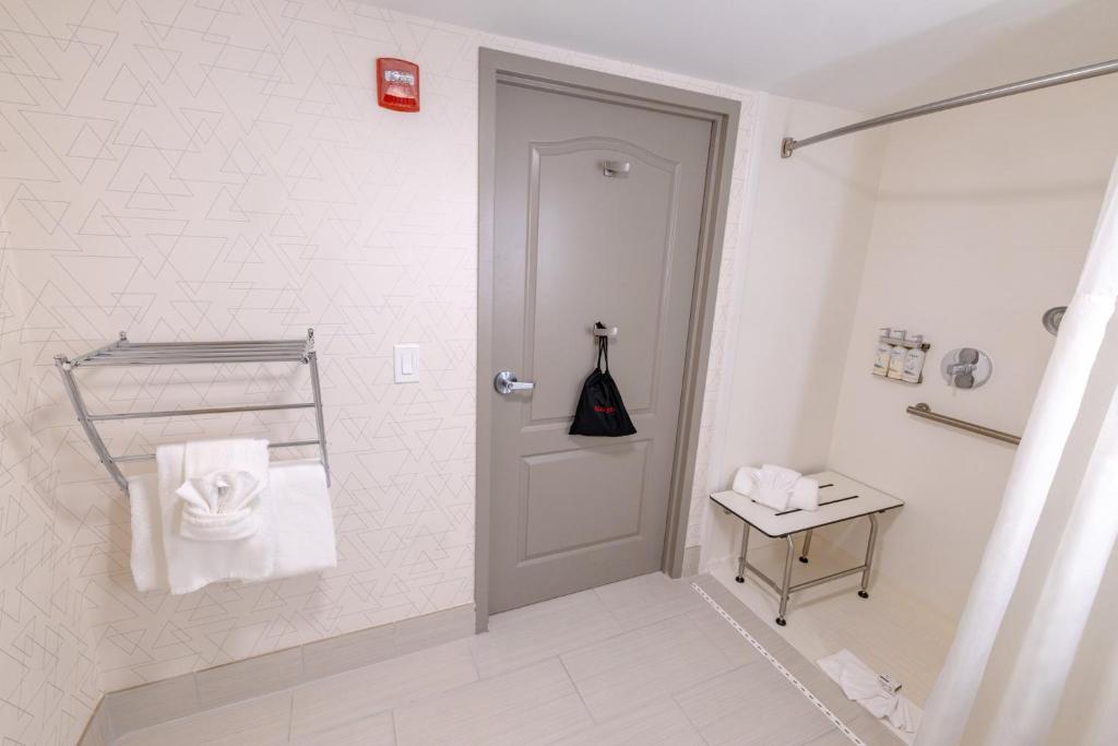 Holiday Inn Express - Neptune by IHG photo