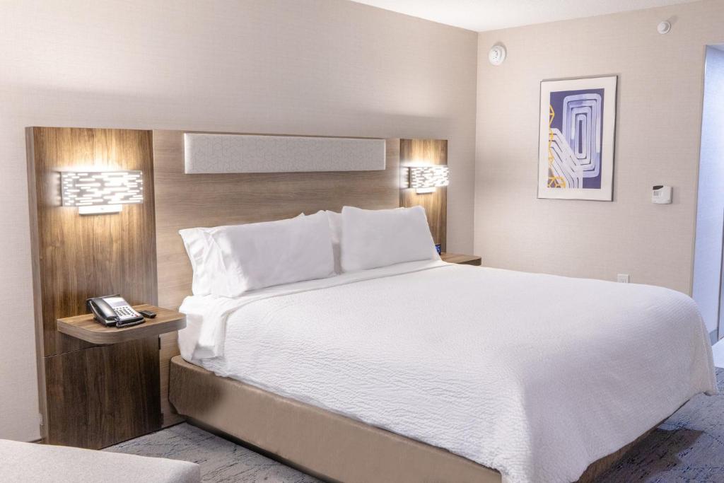 Holiday Inn Express - Neptune by IHG photo