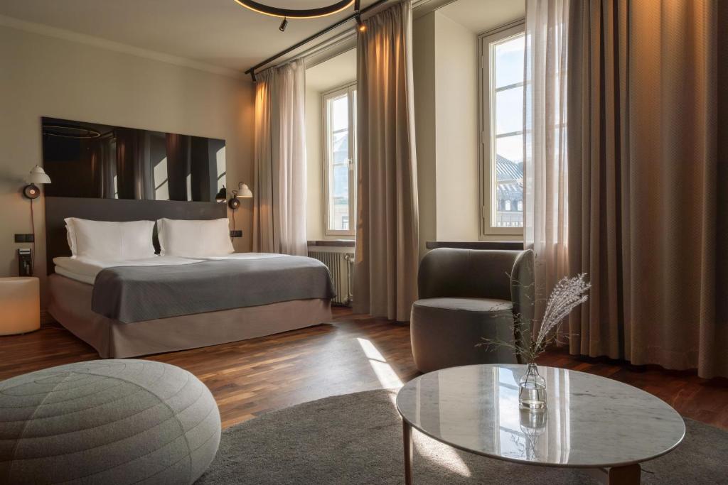 One-Bedroom Suite