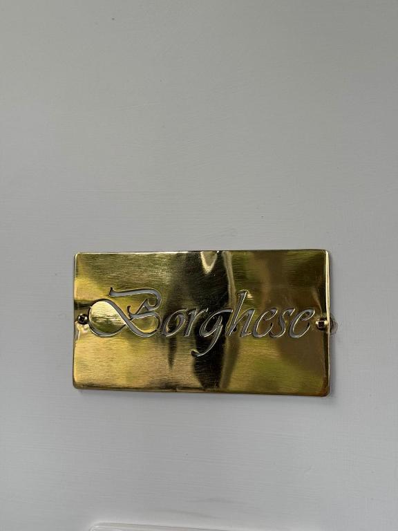 
Apartment with Pool View 
