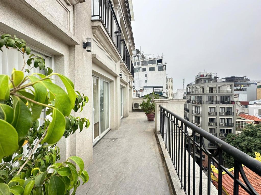 Balkón nebo terasa v ubytování Luxe Paradise Hotel Nguyen Khac Hieu