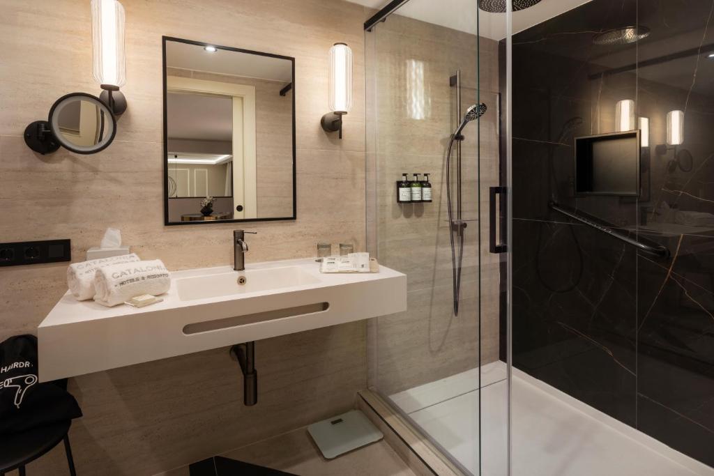 Catalonia Puerta del Sol - Resim 29