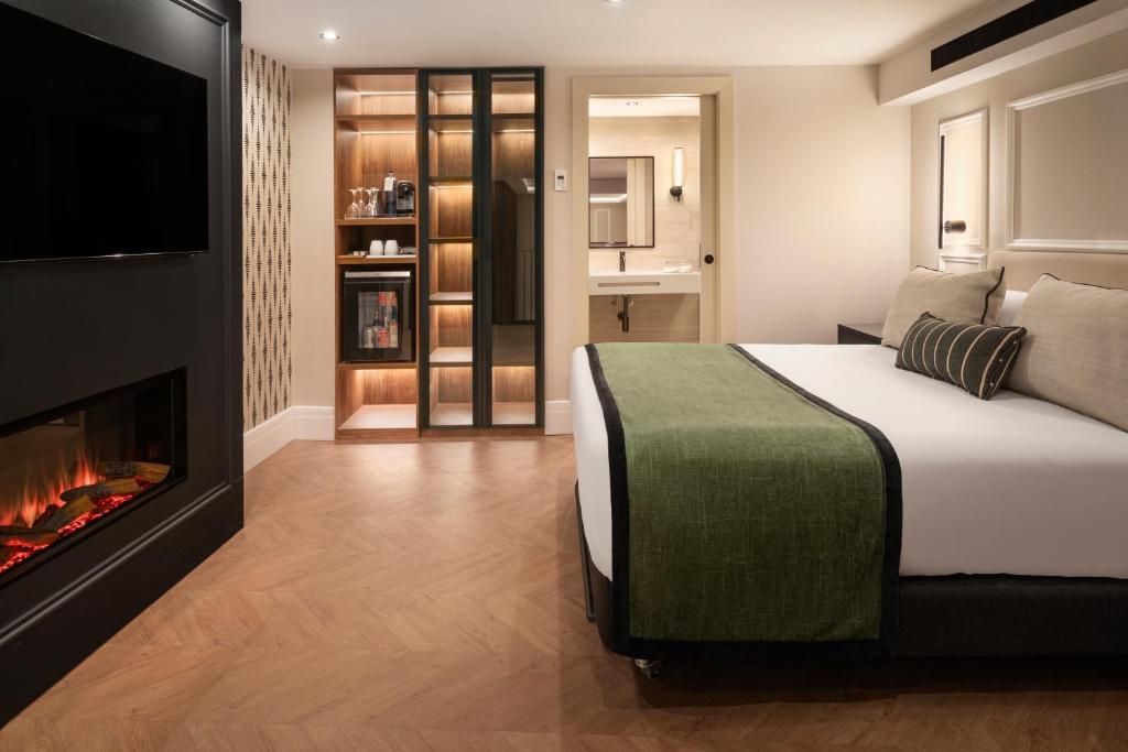 Cama o camas de una habitación en Catalonia Puerta del Sol