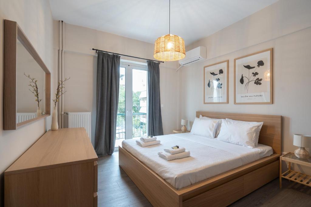Relaxing Voula Hideaway