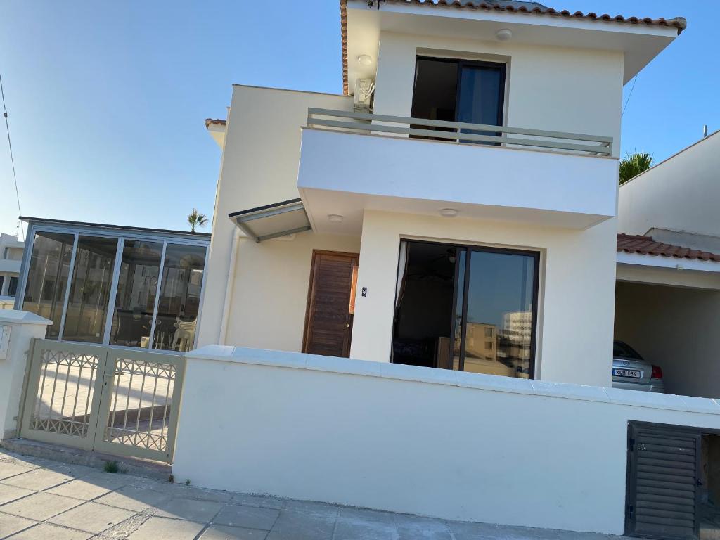 A sea breeze house